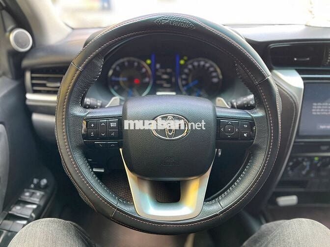 TOYOTA FORTUNER 2.4G 4X2 AT 2019 XE GIA ĐÌNH ĐI ÍT