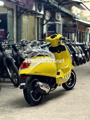 Piaggio Vespa Sprint 125 ABS 2024 Vàng