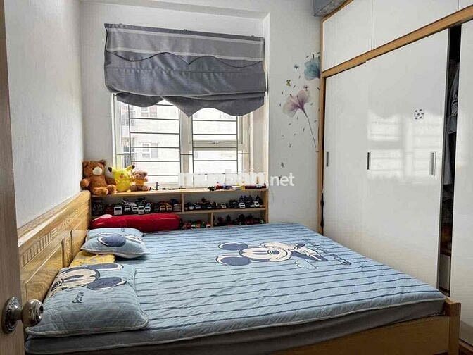 Cần bán gấp căn hộ 72m tầng 4 khu 6 toà mới Thanh Hà