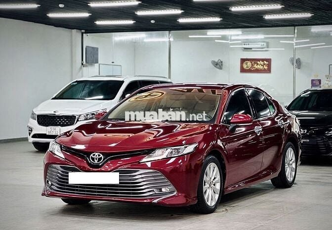 Toyota Camry 2019 2.0G - 20000 km
