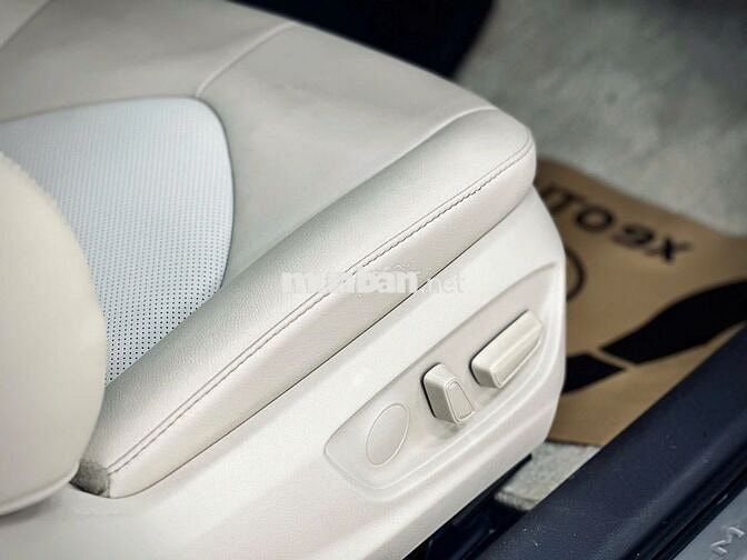 Toyota Camry 2019 2.0G - 20000 km