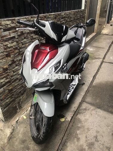 Honda Air Blade 2025 Xám đỏ