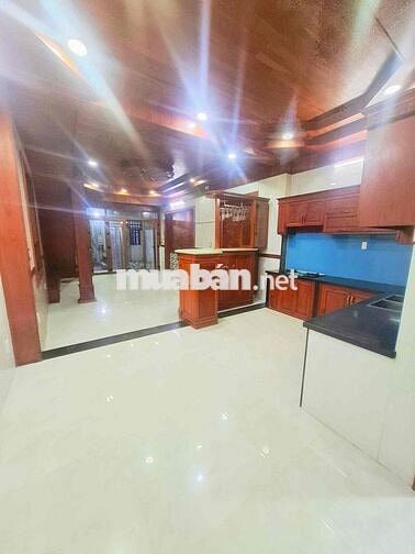 Cho Thuê Nhà Lầu Gần Công Sau Pouchen