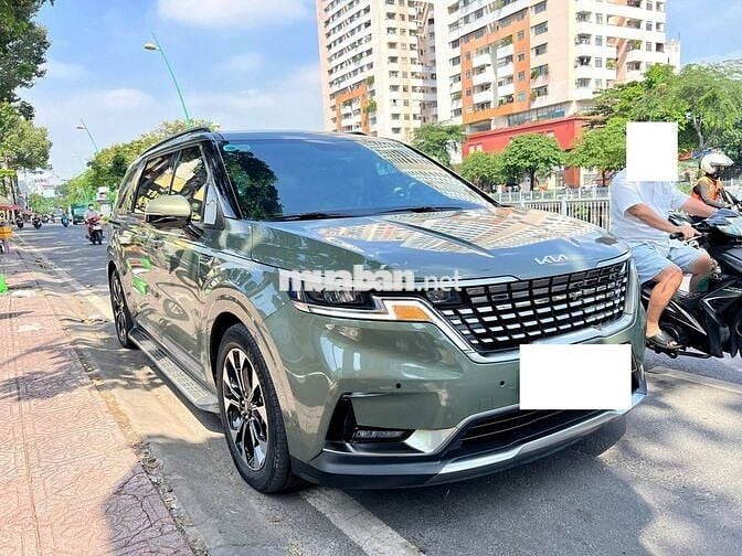 Kia Carnival 2023 Premium 2.2D 7S - 20000 km