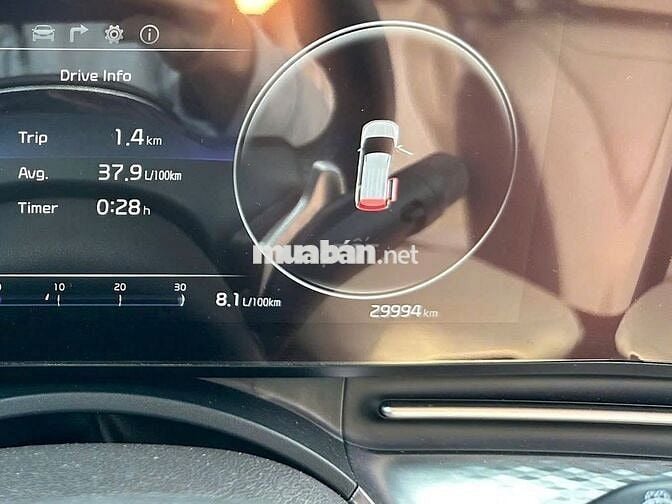 Kia Carnival 2023 Premium 2.2D 7S - 20000 km