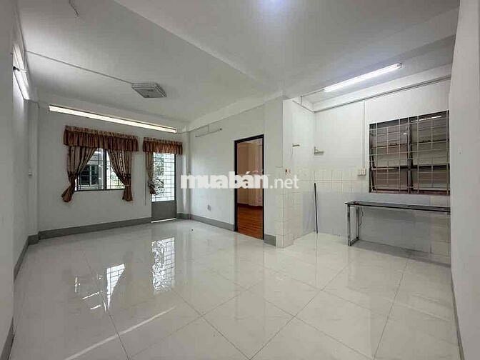 CH 155 Lý Thường Kiệt, p7, Q11. 56m2. 2pn, 2wc. 3.5tỷ