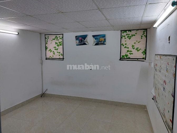 Bán nhà hẻm ba gác 57/28 Dương Văn Cam , 35m2 , hướng Đông, nở hậu
