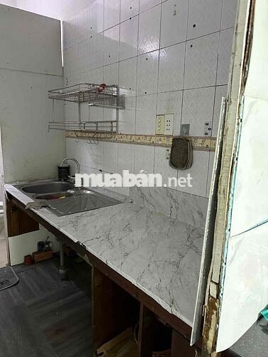 PHÒNG TRỌ GIÁ SV MẶT TIỀN ĐƯỜNG PHAN VĂN TRỊ