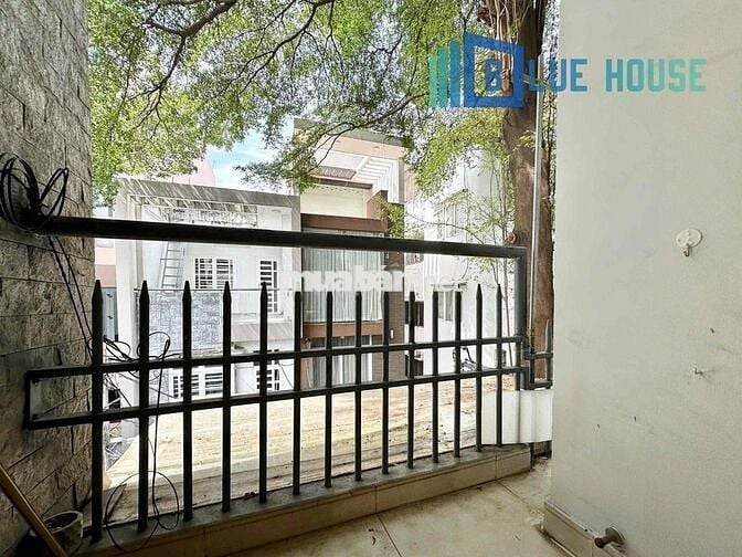 CĂN HỘ CÓ BAN CÔNG MÁY GIẶT RIÊNG NGAY NGÃ TƯ BẢY HIỀN TÂN BÌNH