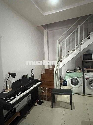 Pass nhà nguyên căn cho thuê, 1 trệt 1 lầu 2wc. đường Lê Lợi, Gò Vấp