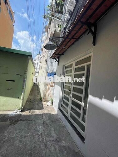 Pass nhà nguyên căn cho thuê, 1 trệt 1 lầu 2wc. đường Lê Lợi, Gò Vấp