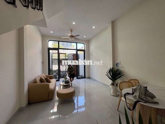 Hẻm 5m, nhà mới, 4pn giá tốt p.Tân thới hiệp, sổ vuông đẹp