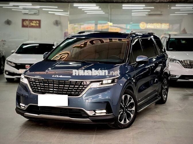 Kia Carnival Signature 2022- 20000 km