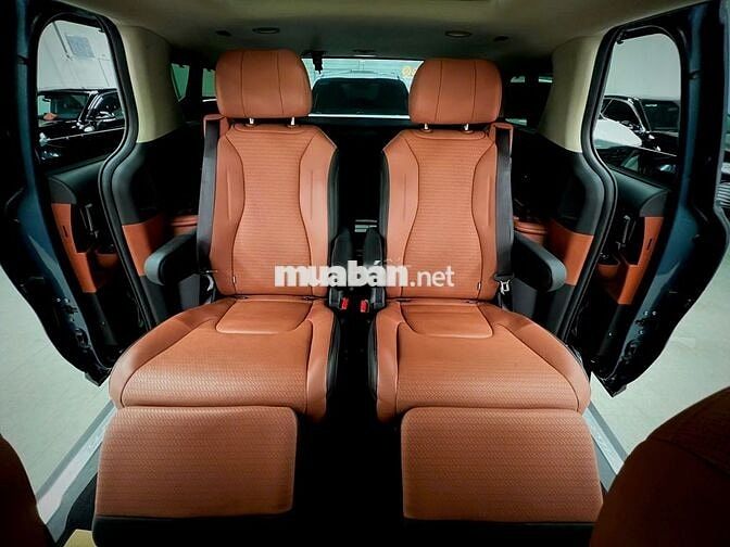 Kia Carnival Signature 2022- 20000 km