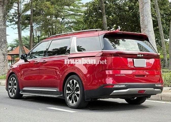 Kia Carnival Signature 2023 máy xăng 3.5