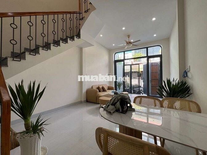 Hẻm 5m, nhà mới, 4pn giá tốt p.Tân thới hiệp, sổ vuông đẹp