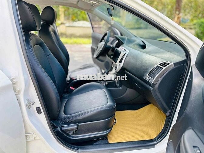 Hyundai i20 2013  1.4 AT -