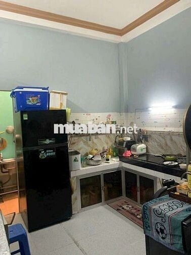 Bán gấp nhà 1 trệt 2 lầu, MT đường 18m  ngay KDL Văn Thánh