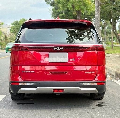 Kia Carnival Signature 2023 máy xăng 3.5