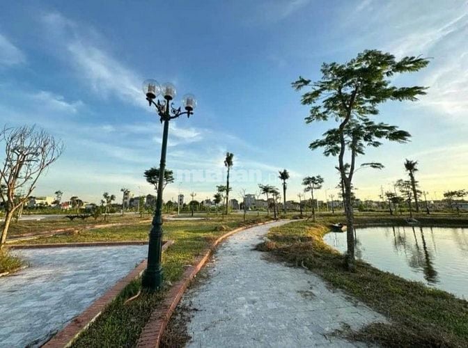 Cần Bán Đất View Công Viên Đẹp Ko Lỗi Đường 20,5m – Mb520, R.Thông, Đô