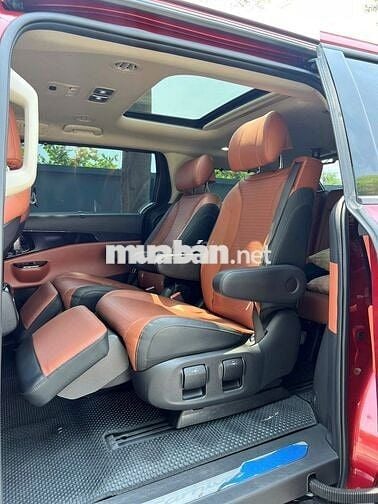 Kia Carnival Signature 2023 máy xăng 3.5
