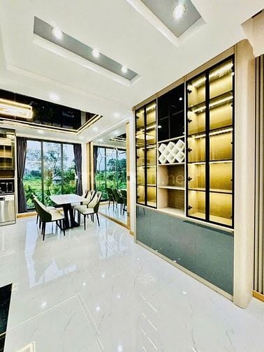 🌟 NHÀ ĐẸP QUẬN 7 – SÁT BÊN PHÚ MỸ HƯNG – XE HƠI VÀO TẬN NHÀ 🌟