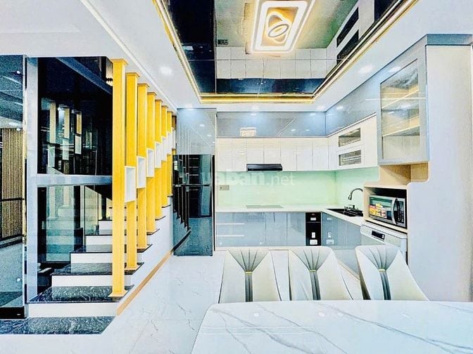 🌟 NHÀ ĐẸP QUẬN 7 – SÁT BÊN PHÚ MỸ HƯNG – XE HƠI VÀO TẬN NHÀ 🌟