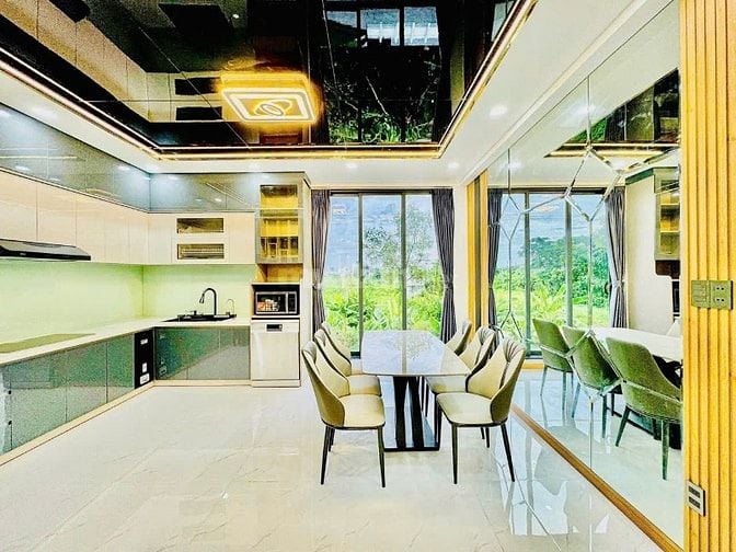 🌟 NHÀ ĐẸP QUẬN 7 – SÁT BÊN PHÚ MỸ HƯNG – XE HƠI VÀO TẬN NHÀ 🌟