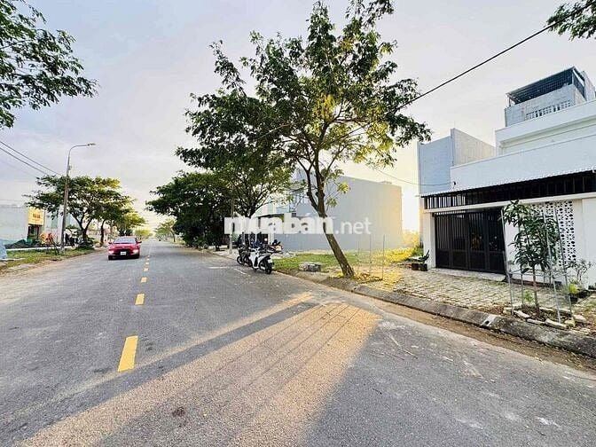 Chủ cần tiền bán nhanh lô đất đường Trương Minh Hùng 10m5