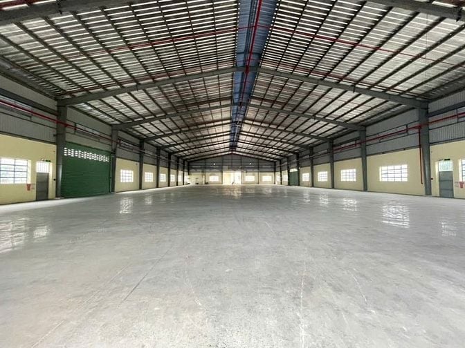 Cho thuê kho xưởng  2.000m2 , KCN Bến Lức, Long An , giá : 150tr/tháng