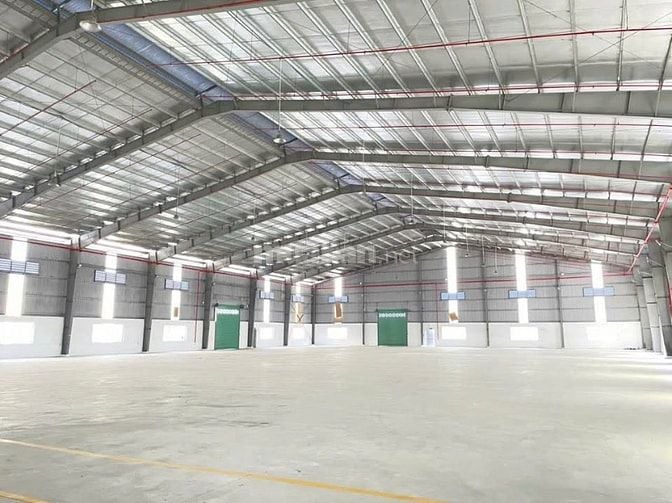 Cho thuê kho xưởng  2.000m2 , KCN Bến Lức, Long An , giá : 150tr/tháng