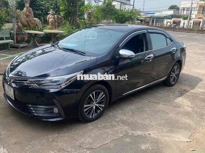 Toyota Corolla Altis 2018 2.0V rin đẹp fun đồ chơi