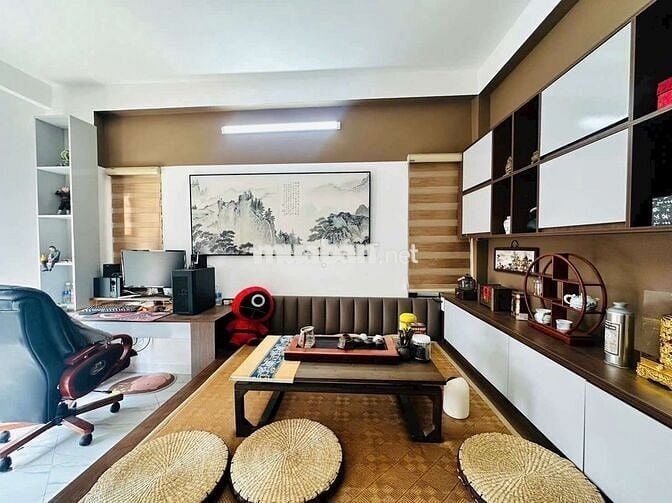 BÁN NHÀ 5 TẦNG CẠNH CHỢ ĐỒNG DINH – NGÕ THOÁNG – FULL NỘI THẤT CHÂU ÂU