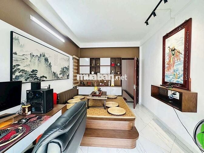 BÁN NHÀ 5 TẦNG CẠNH CHỢ ĐỒNG DINH – NGÕ THOÁNG – FULL NỘI THẤT CHÂU ÂU