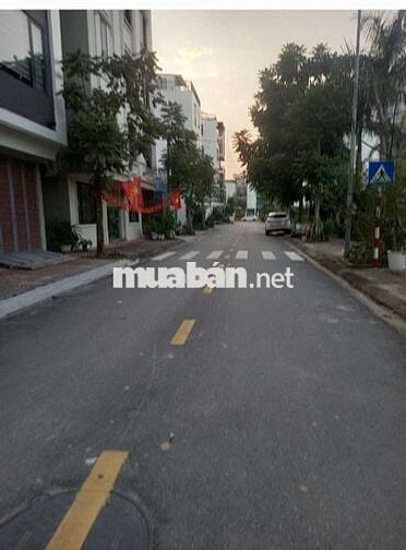 ĐẤT, TÁI ĐỊNH CƯ NGỌC THỤY, GẦN HỒ CÔNG VIÊN