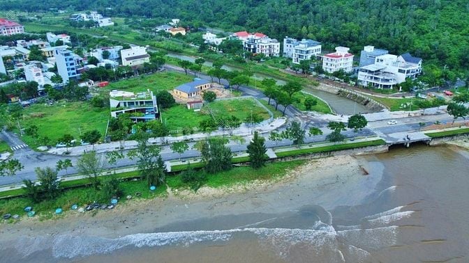 Bán 2 lô đôi Đất đường Vũ ngọc Nhạ  cách biển 50m tại TP Đà Nẵng