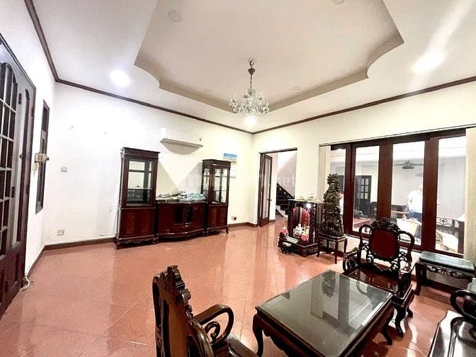 Biệt thự Công viên 190m2(10 x 19) đường 8m Tầm Vu Bình Thạnh ven sông