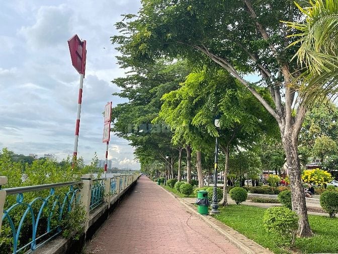 Biệt thự Công viên 190m2(10 x 19) đường 8m Tầm Vu Bình Thạnh ven sông