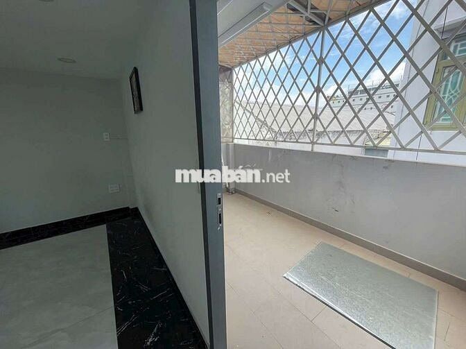 Nhà 1 Trệt 3 Lầu 4PN 4x16m Mặt Tiền Đường Số Phường Tân Phong