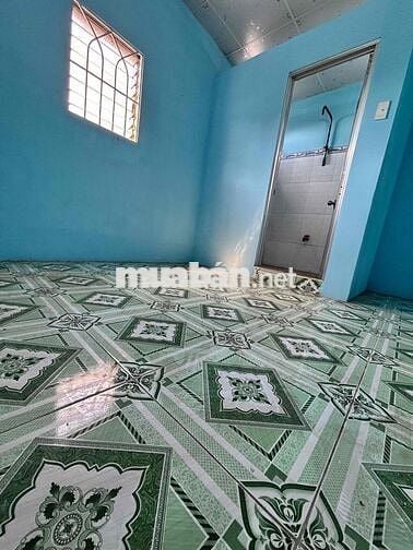 Nhà C4 Dĩ An ở ngay. DT: 57m2, sổ riêng, chỉ hơn 2 tỷ