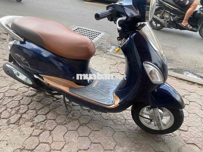 xe Venus Fi 125 xanh