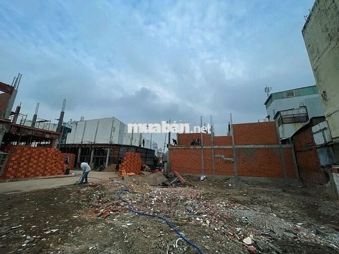 NHÀ PHỐ 3,5 TẤM GẦN TRUNG TÂM XE HƠI VÀO TẬN NHÀ , SHR, 50M2 , TT 15%