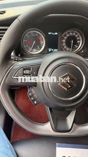 Suzuki 2022 GLX AT - 46000 km chuẩn nguyên zin