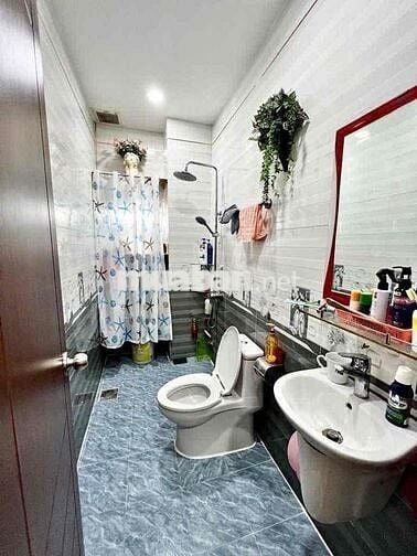 Nhà 4 tầng đẹp Bà Hom Q6 58m2 ( 5n x 11.5m) ở hoặc cho thuê