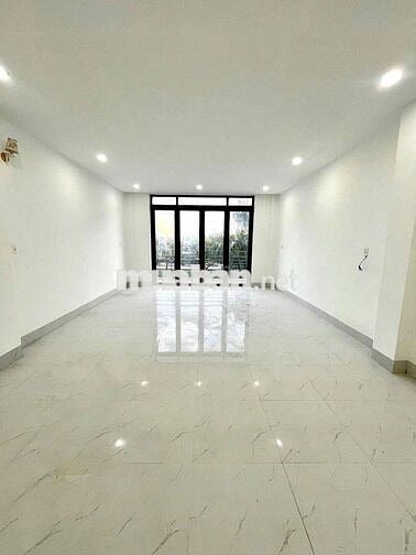 Cho Thuê Nhà Trệt 3 Lầu Có Than Máy Mặt Tiền Quốc Lộ 1A  KDC Hồng Loan