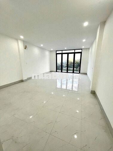 Cho Thuê Nhà Trệt 3 Lầu Có Than Máy Mặt Tiền Quốc Lộ 1A  KDC Hồng Loan