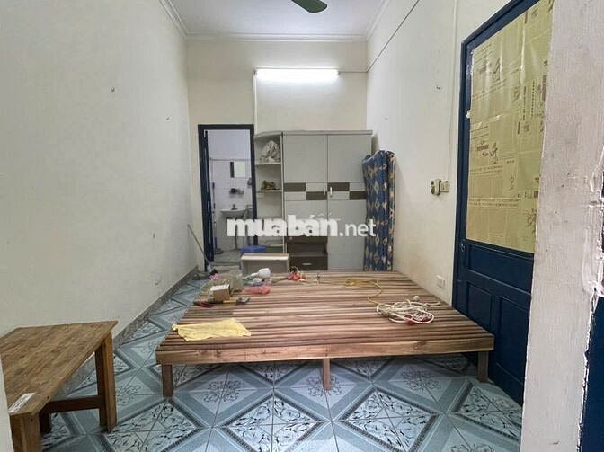 cho thuê phòng khép kín có ban công - phố Nguyên Hồng giá 2.9tr/tháng