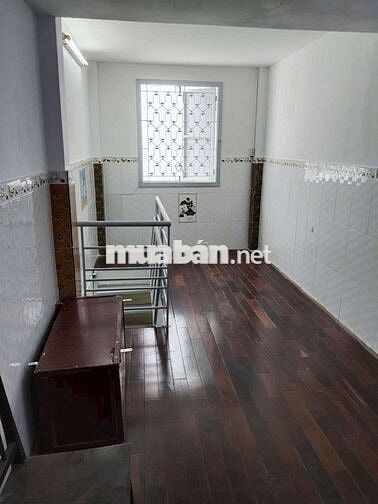 Bán nhà ngay Trung Tâm.Q.6. Cách mặt tiền đường hậu Giang vài căn