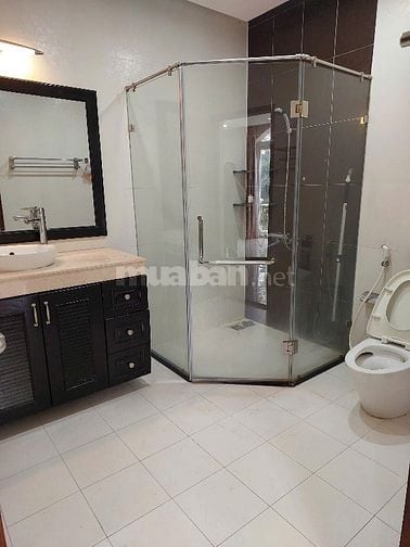 Biệt thự MT lô F đường Lê Thị Riêng 7x20m , 3 lầu + hầm, giá 30 triệu