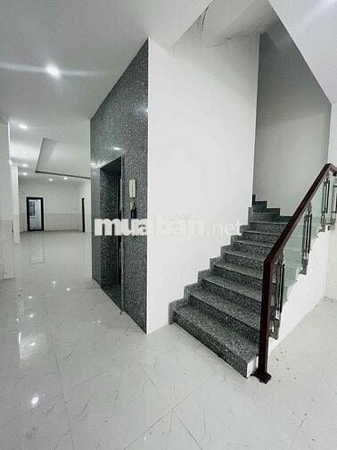 Cho Thuê Nhà Trệt 3 Lầu Có Than Máy Mặt Tiền Quốc Lộ 1A  KDC Hồng Loan